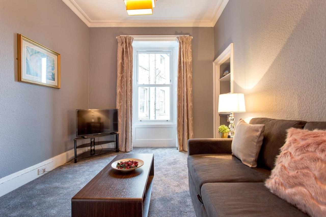 Stunning 2-Bed Apartment In Central Édimbourg Extérieur photo