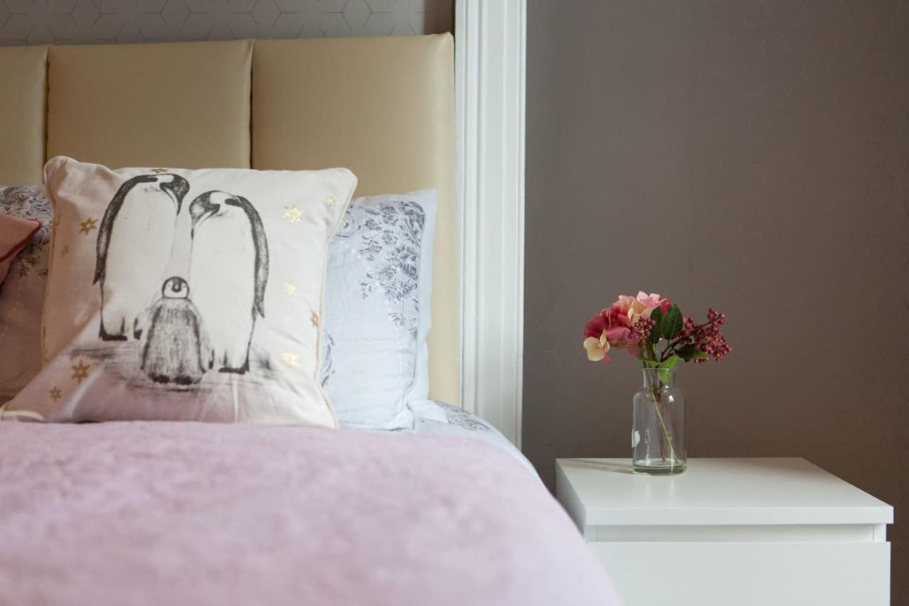 Stunning 2-Bed Apartment In Central Édimbourg Extérieur photo