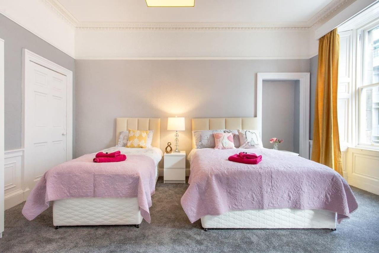 Stunning 2-Bed Apartment In Central Édimbourg Extérieur photo