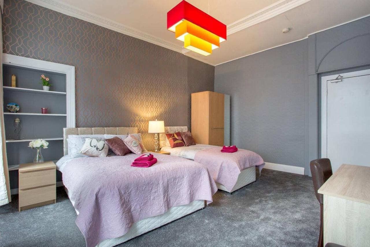 Stunning 2-Bed Apartment In Central Édimbourg Extérieur photo