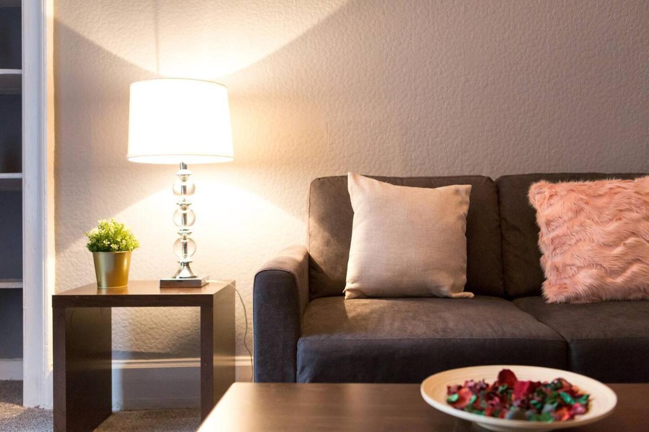 Stunning 2-Bed Apartment In Central Édimbourg Extérieur photo