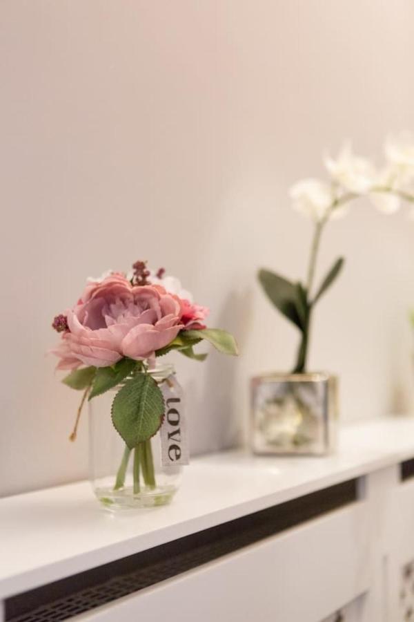 Stunning 2-Bed Apartment In Central Édimbourg Extérieur photo